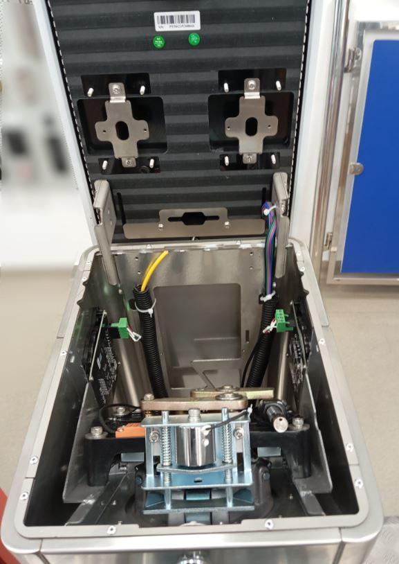 Egyl�b� f�l-automata ejt�karos forg�villa, ZKTeco TS-MTS1000 nyitva 4